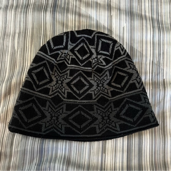 Men’s Alaska beanie. Good used condition. - Picture 2 of 5